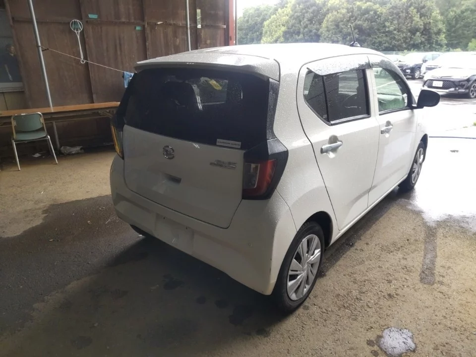 Daihatsu Mira e:S LA350S 2021